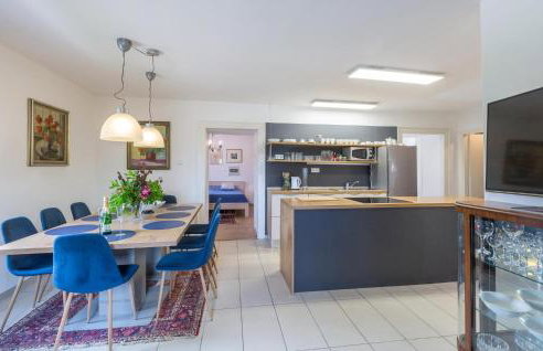 Lovely Apartment In Porec With Kitchen - Foto 2