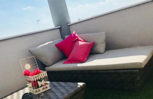 Precioso y moderno ático duplex de 2 habitaciones en Sevilla para 2 ó 3 personas con Jacuzzi - Foto 17