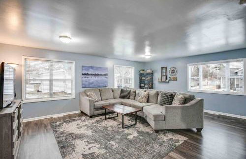 Newly Updated Smart Home 1 mile from ND & Eddy St - Foto 3