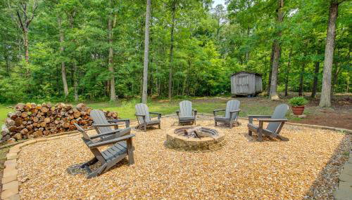 13 Mi to Guntersville Lake Henagar Gem with Hot Tub - Foto 2