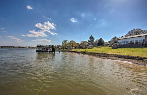 Modern Cedar Creek Lake Retreat with Panoramic View! - Foto 39