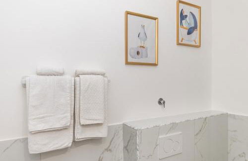 L'Acquario del principe, vicoli, porto e lanterna - Foto 10