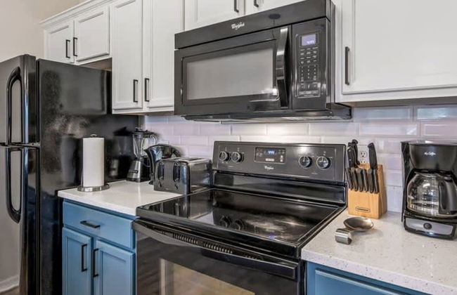 Remodeled Gem - Comfort and Location - Foto 9