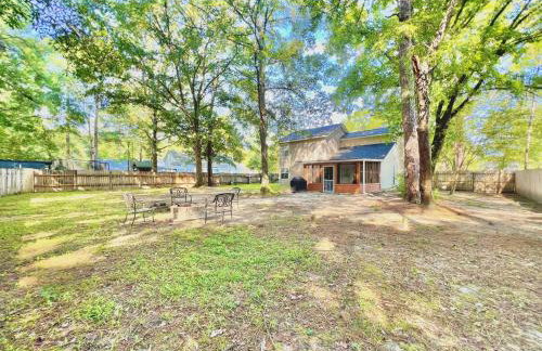 The Paramour comfy home with ground floor bedroom and fenced in yard - Foto 19