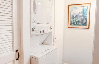 Beachfront Condo with AC - Photo 9