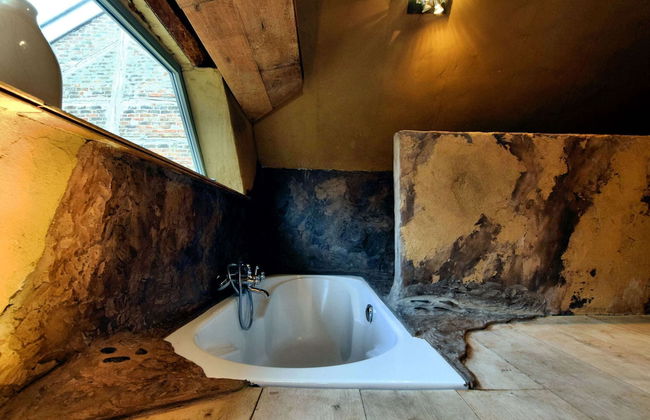 Relaxing Retreat Near Forests - Photo 20