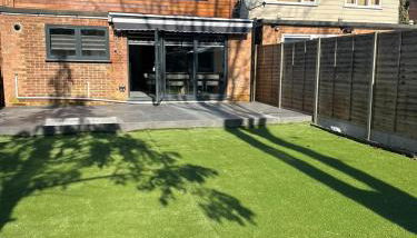 Large Luxury 5BDR Home 2 Bath and Free Parking - Foto 5, Garden