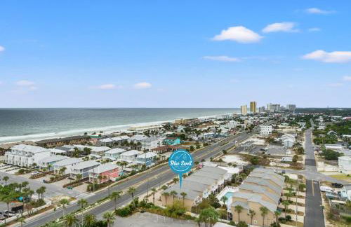 Escape to Sand Dollar Holler: Coastal Retreat, 3 Beds, 2.5 Baths, Sleeps 10! - Foto 118