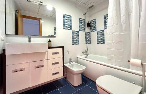 Vacaciones con el Mediterráneo a menos de 50 metros - Foto 18