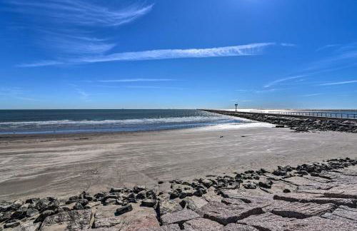2 Blocks to Surfside Beach A-Frame Home with Deck - Photo 24