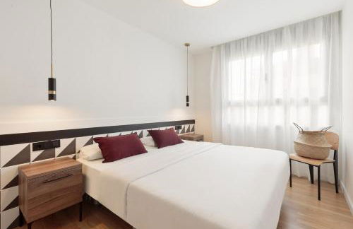 Port Forum Apartments by Olala Homes - Photo 19