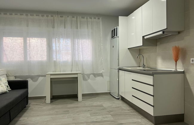 Cozy Apartment up to 6 Persons 3 min to Metro - Foto 8