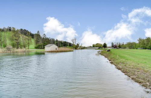 Fishing Pond and Spacious Yard Quiet Home in Sodus! - Foto 35