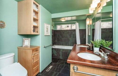 Your Spacious Escape: Creek, Pool, Sauna, Hot Tub - Foto 33