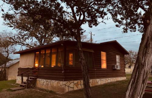 FAMILY RIVER RETREAT! PRIVATE MEDINA RIVER ACCESs! - Foto 37