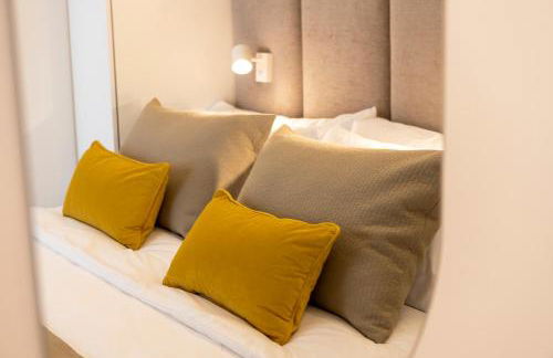 First Row Beach Villa - Photo 58