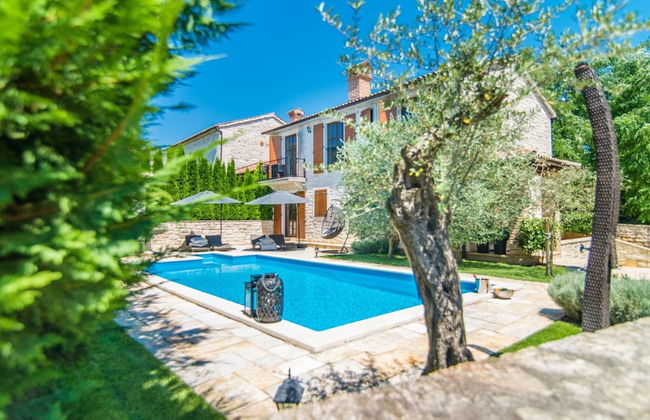 Villa in a Typical Istrian Rustical Style - Foto 1