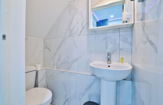 Modern 2 Bed House - Sleeps 4 - Foto 42