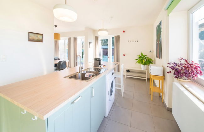 Stylish Retreat With Sauna - Photo 13