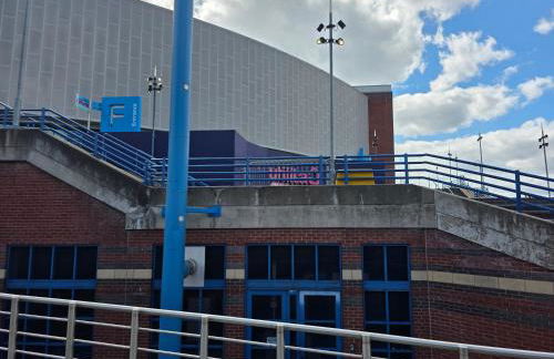 Luxury 2 Bedroom City Centre Apartment Sleeps Up to 6 HS2 Deals available - Foto 12