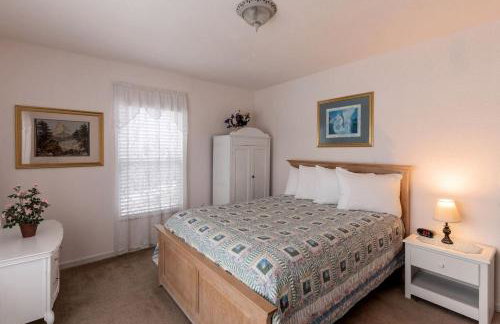 Secluded Lakefront Cabin with Private Dock on Lake Nantahala, Topton, North Carolina - Foto 11