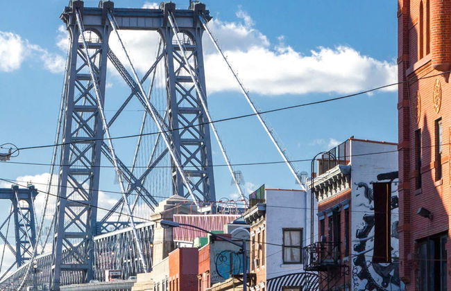 Tour in Brooklyn - Photo 1