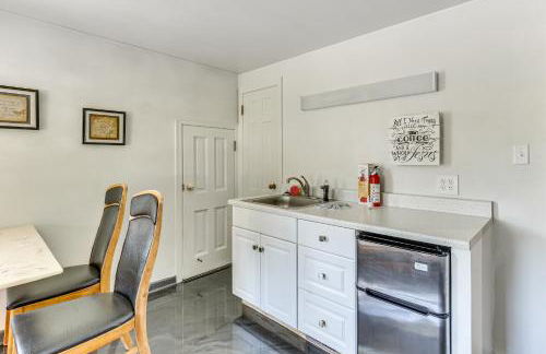 1 Mi to Dtwn Salem Apt with Garage Access! - Foto 8