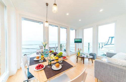 Komfort-Hausboote am Naturhafen Krummin - Foto 1