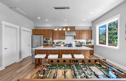 Modern Fortress w with 4 Decks AC in all rooms Gym - Foto 3