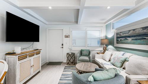 Coastal Downtown Naples Condo - Walk to the Beach! - Foto 4