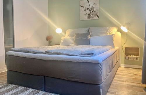 Living at Saarpartments -AdultsOnly- 2 Bedrooms, Kitchen - Business & Holiday Apartments for Long- and Short term Stay, 3 min to Train Station, Secure E-Bike Parking! - Foto 4