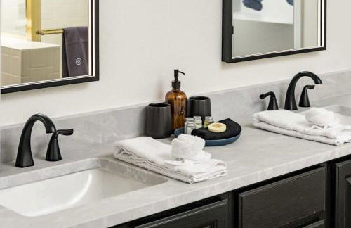 Artist Getaway In Downtown Westminster - Foto 22