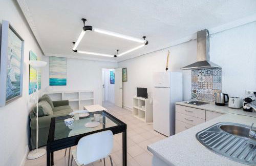 Charming 1 BR apartment with Seaview and Pool - Photo 9