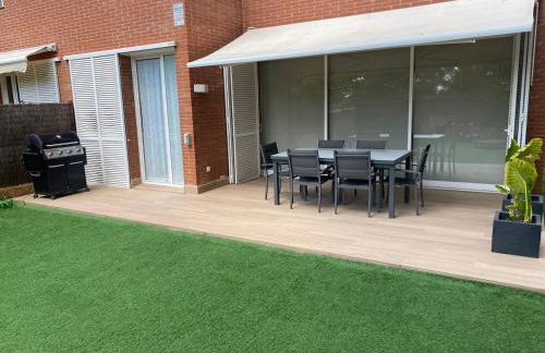 Adosado Familiar en Tamarit, Tarragona, España - Foto 1