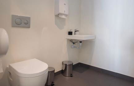 Soft Modern Flat With Pool & Gym by LovelyStay - Photo 43