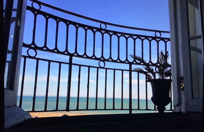 Moray Hastings - Foto 1