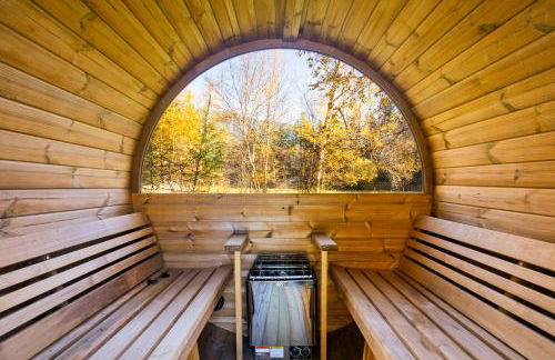 Glacier Retreat on 4 Acres with Sauna & Fire Pit - Foto 13