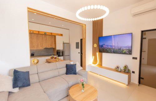 City Compass Luxury Villa - Photo 5