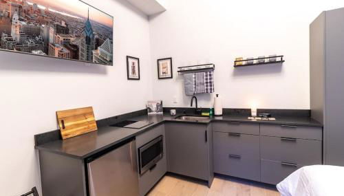 Thena Hotel - Cozy Studio - Photo 2, minibar