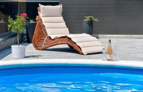 Gorgeous Home In Cresnjevec, Tuhelj - Foto 13