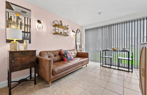 Near Warwick Hospital, Cozy Studio, Free Parking - Foto 16