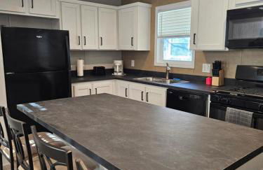 Lake Access and Easy Living at West Battle Lake - Foto 29