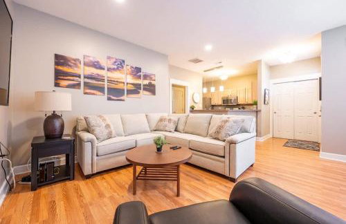 6BR Downtown Side-by-Side Townhomes 2 Garages - Foto 37