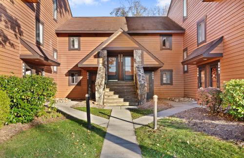 Beautiful Seven Springs- 2 Bed, 2 Bath Condo - Foto 24