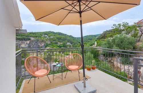 Saporito rental home - Photo 17