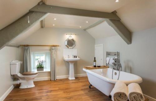 Hollins Farmhouse - Photo 27