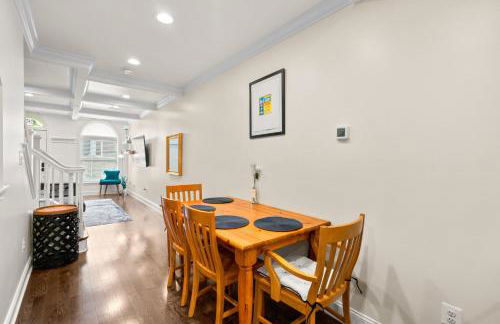 Federal Hill Luxury with Parking & Harbor View Rooftop - Foto 35