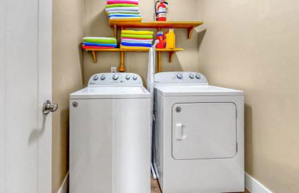 Spacious Dog-Friendly Getaway with Year-Round Pool & Hot Tub - Foto 33