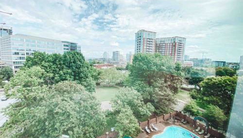 On Famous Music Row - Pool, Parking, Walk to Bars - Foto 4