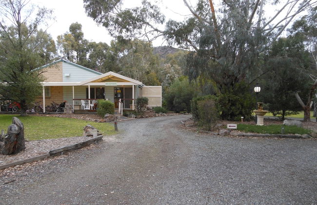 Grampians View Cottages and Units - Photo 32